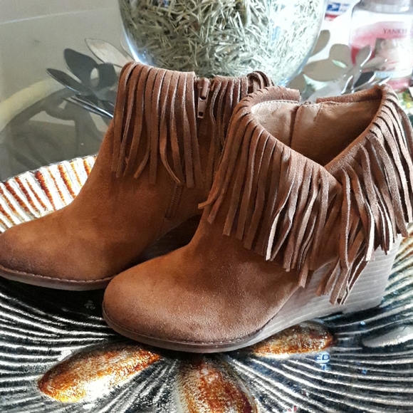 LUCKY BRAND YACHIN LEATHER SUEDE ANKLE BOOTS SZ6.5 - Picture 4 of 8